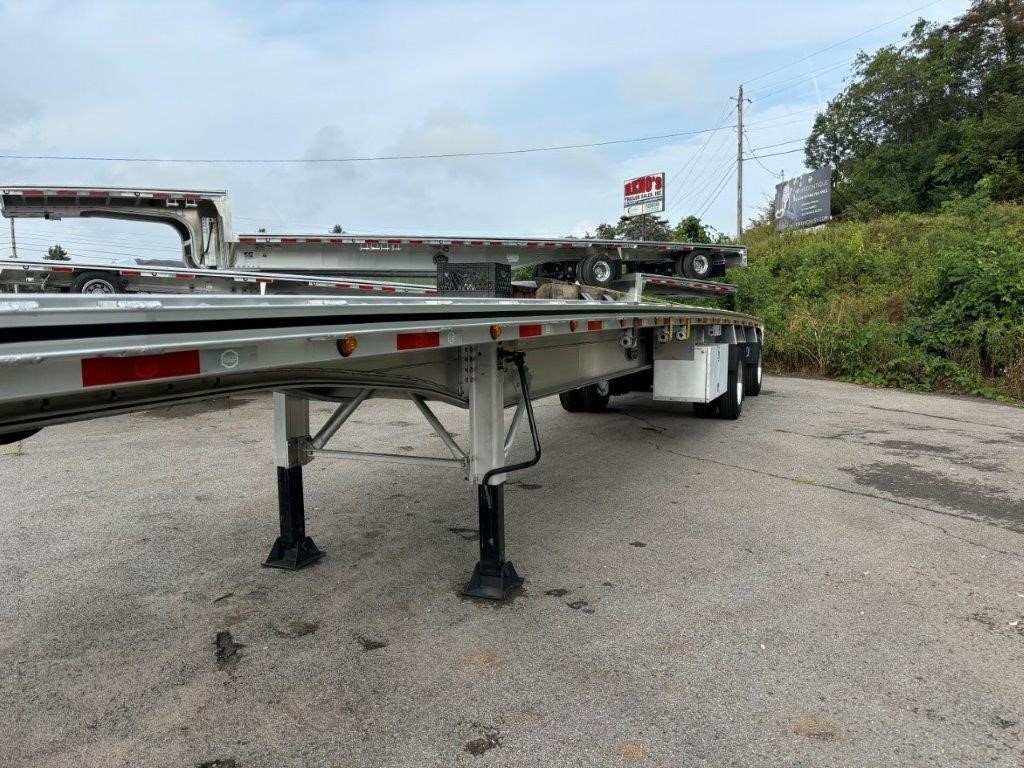 2024 MAC TRAILER MFG 48' ALUMINUM FLATBED W/ LIFT AXLE - image 2 of 6