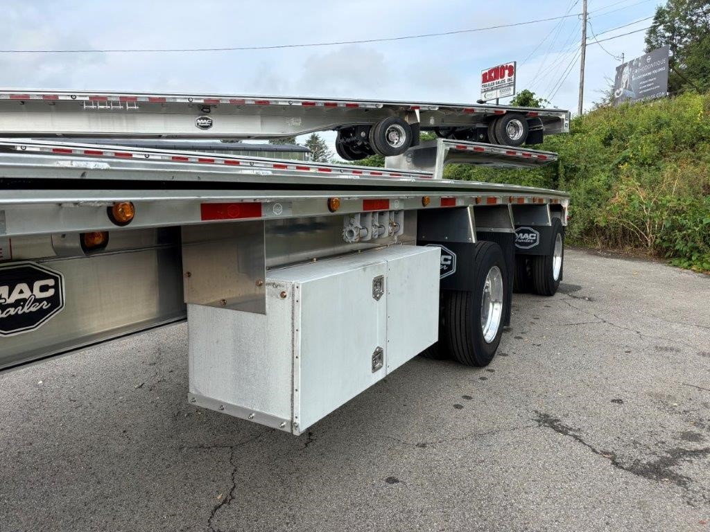 2024 MAC TRAILER MFG 48' ALUMINUM FLATBED W/ LIFT AXLE - image 4 of 6