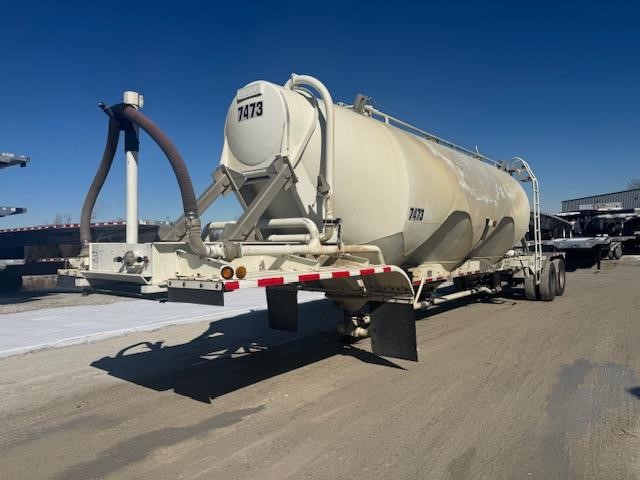 1994 HEIL 1040 CU. FT. CAPACITY DRY BULK TANK - image 3 of 6