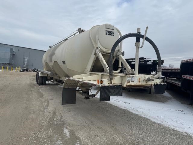 1999 HEIL 1040 CU. FT. PNEUMATIC BULK TANK - image 1 of 6